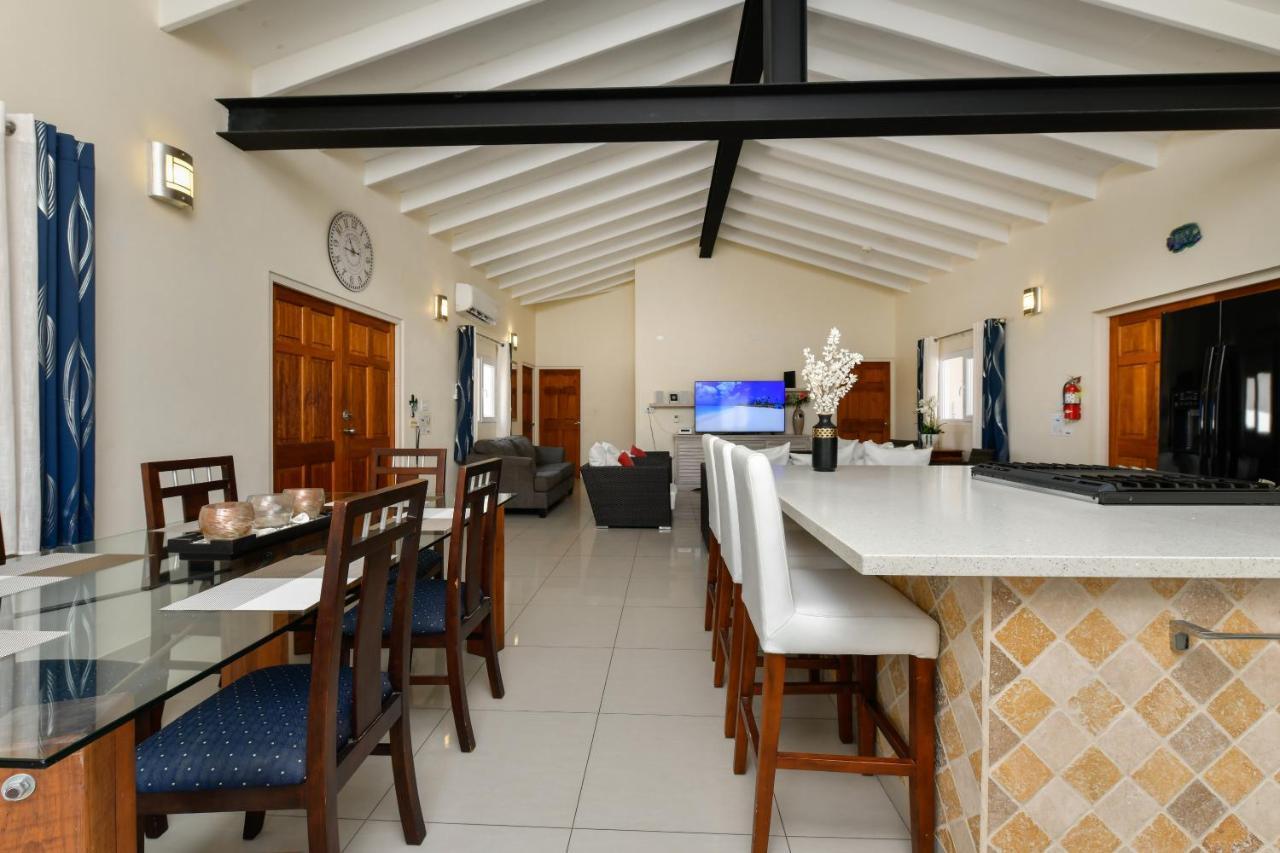 Villa Swiss Paradise With Private Pool Palm Beach ภายนอก รูปภาพ