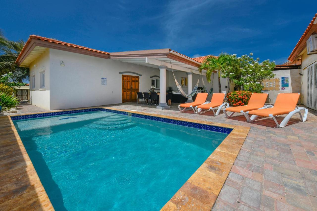 Villa Swiss Paradise With Private Pool Palm Beach ภายนอก รูปภาพ