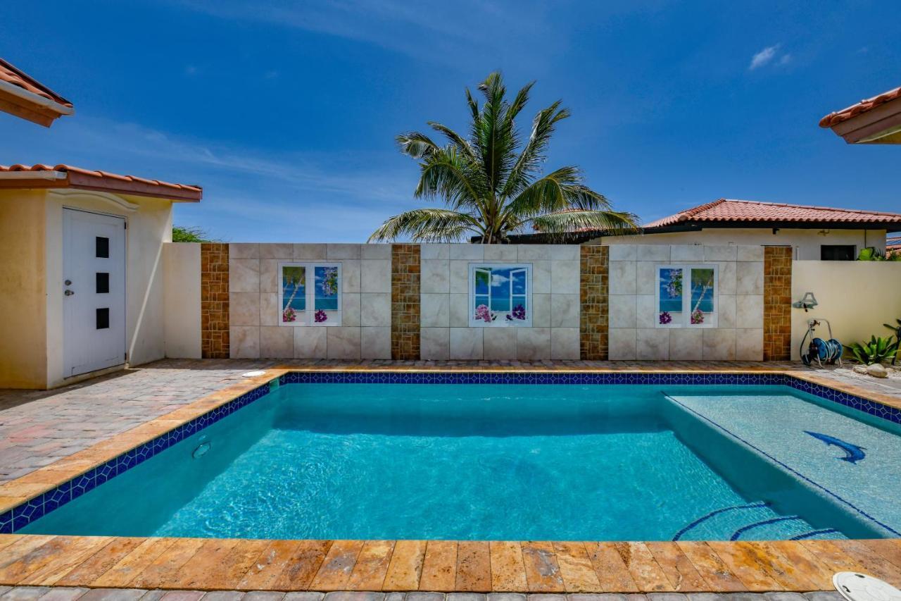 Villa Swiss Paradise With Private Pool Palm Beach ภายนอก รูปภาพ